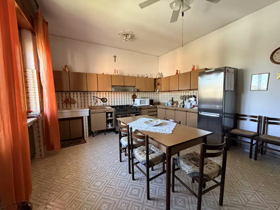 Immagine 11 di Appartamento in vendita  in Via Vittorio Veneto a Castel D'azzano