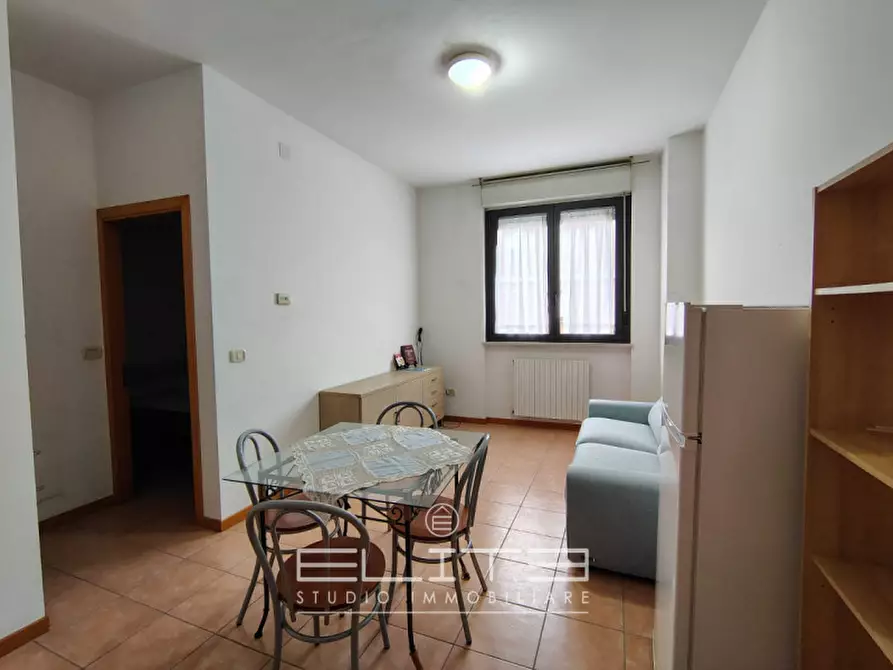 Immagine 1 di Appartamento in affitto  in Via Palmiro Togliatti a Ancona