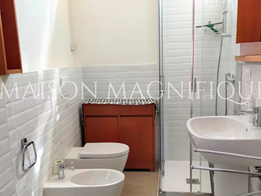 Immagine 11 di Camera in affitto  in Piazza San Francesco a Bologna