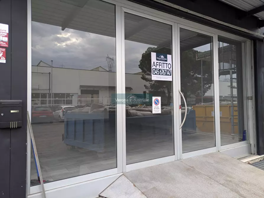 Immagine 2 di Negozio in affitto  in Bussolengo Via del Lavoro a Bussolengo