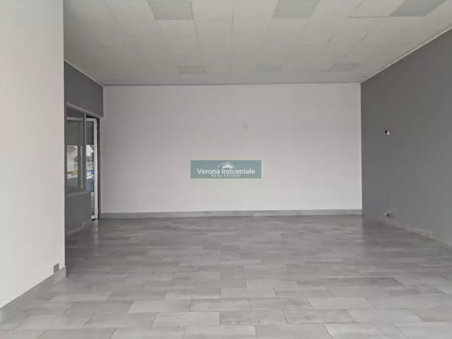 Immagine 4 di Negozio in affitto  in Bussolengo Via del Lavoro a Bussolengo
