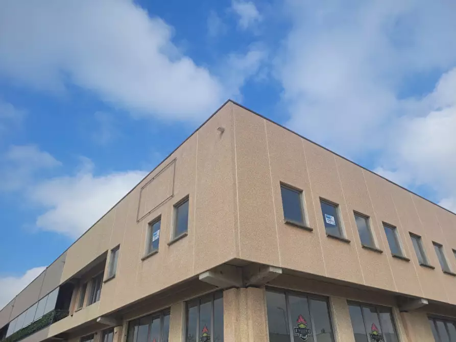 Immagine 2 di Ufficio in vendita  a Maranello