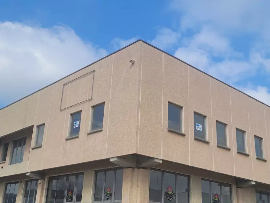 Immagine 3 di Ufficio in vendita  a Maranello