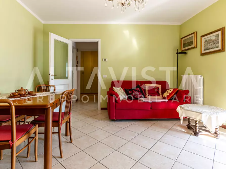 Immagine 4 di Appartamento in vendita  in Via Salvo D'Acquisto a Botticino