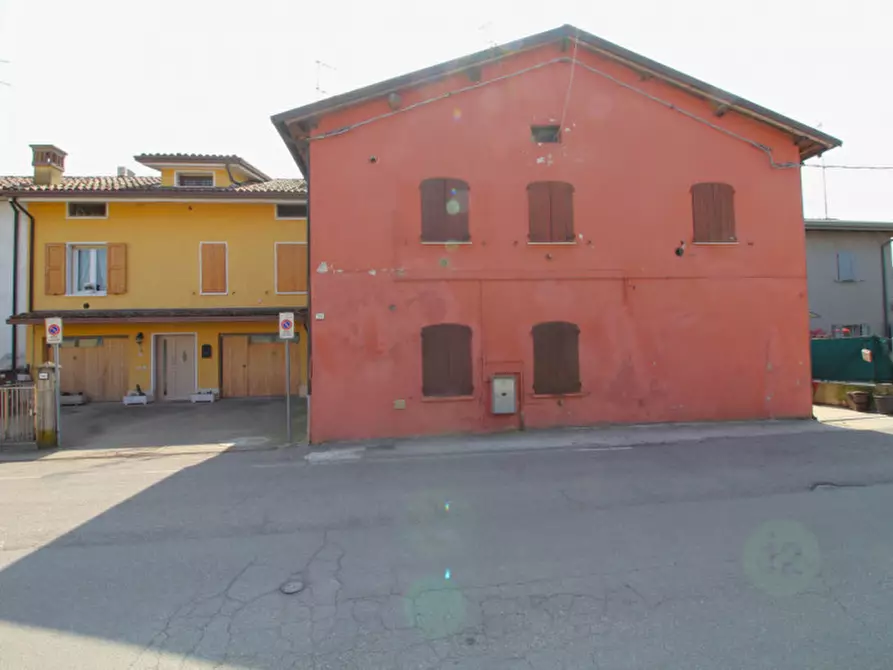 Immagine 16 di Villetta a schiera in vendita  a Novellara