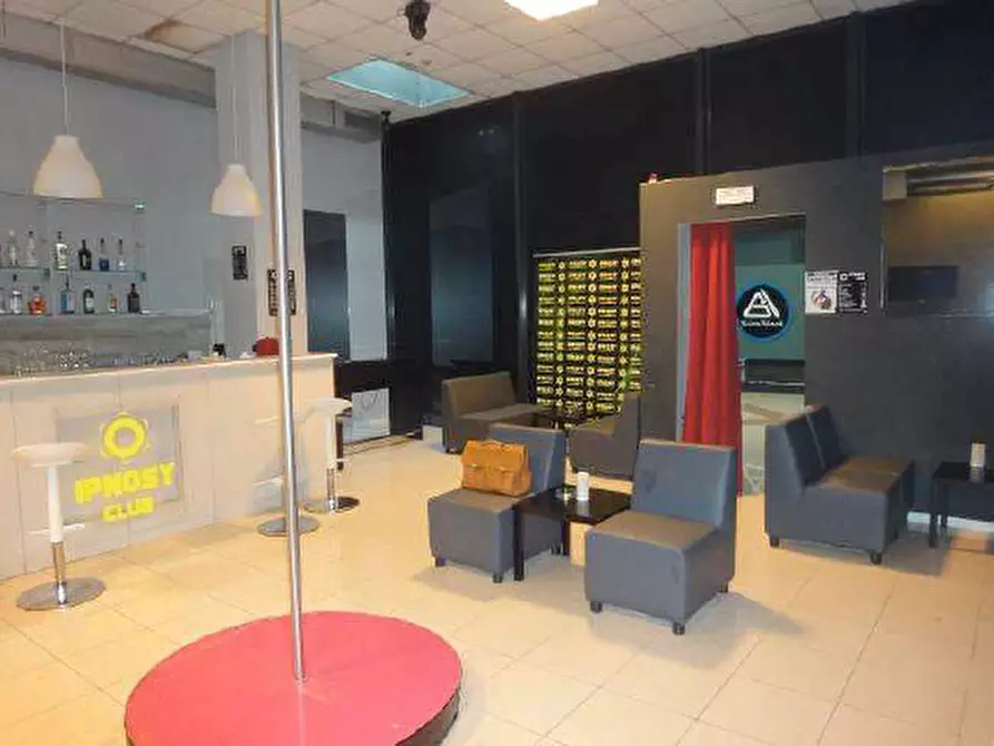 Immagine 5 di Negozio in vendita  in Via Venezia, 85 a Vigonza