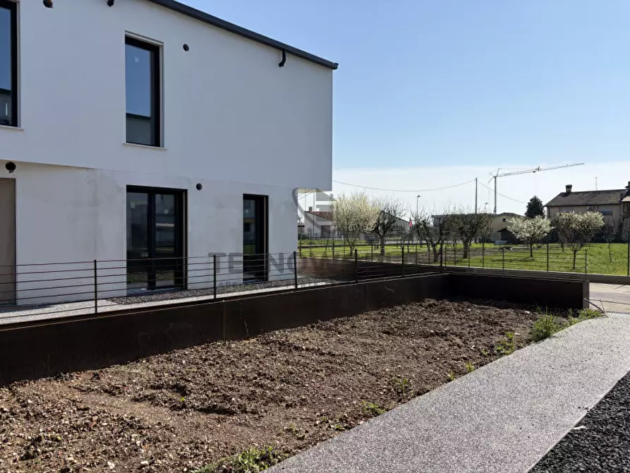Immagine 2 di Appartamento in vendita  in Via Aldo Moro a Isola Vicentina