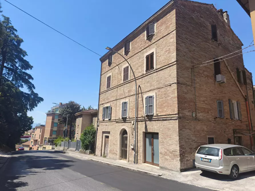 Immagine 2 di Appartamento in vendita  in Via Beniamino Gigli a Macerata