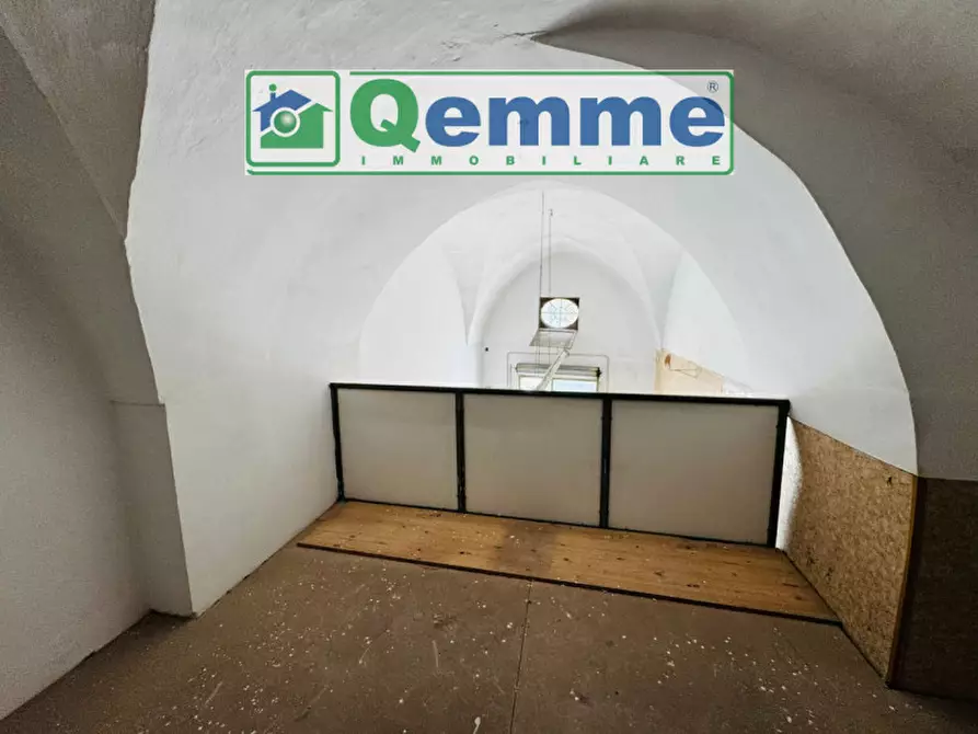 Immagine 10 di Negozio in vendita  in Via Dante Alighieri a San Cesario Di Lecce