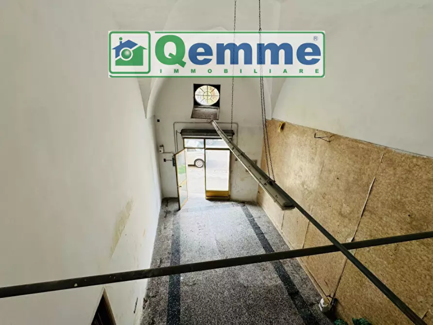 Immagine 11 di Negozio in vendita  in Via Dante Alighieri a San Cesario Di Lecce