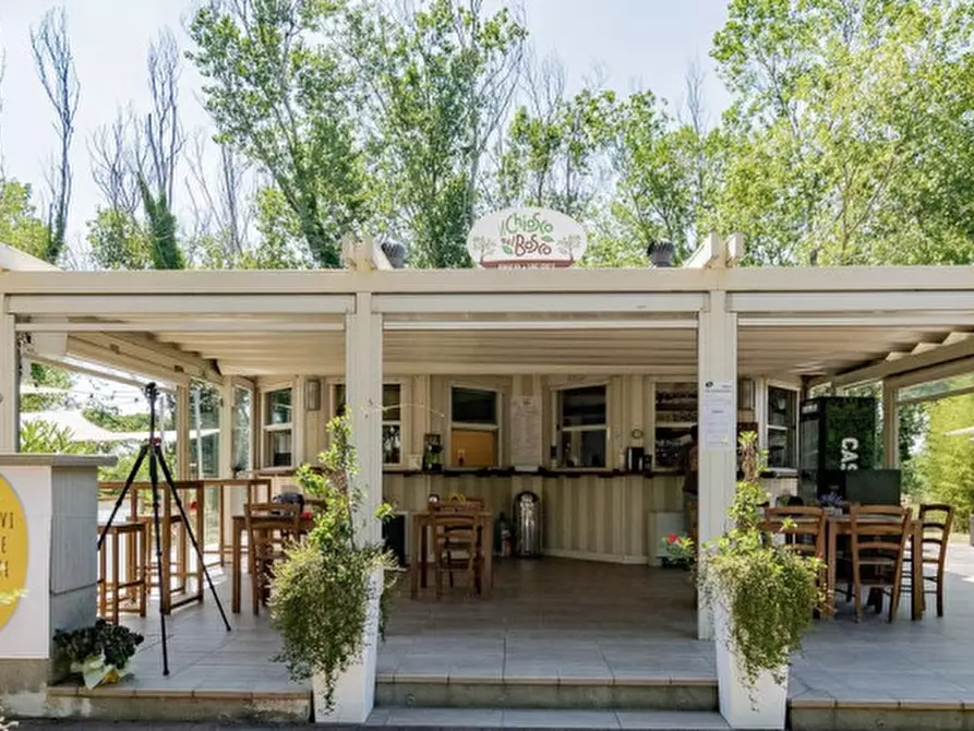 Immagine 1 di Attività commerciale in affitto  in Viale dei Pini 3 a Cesenatico