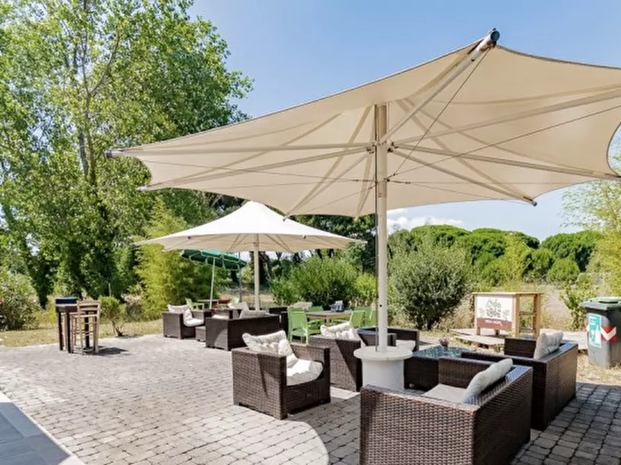 Immagine 5 di Attività commerciale in affitto  in Viale dei Pini 3 a Cesenatico