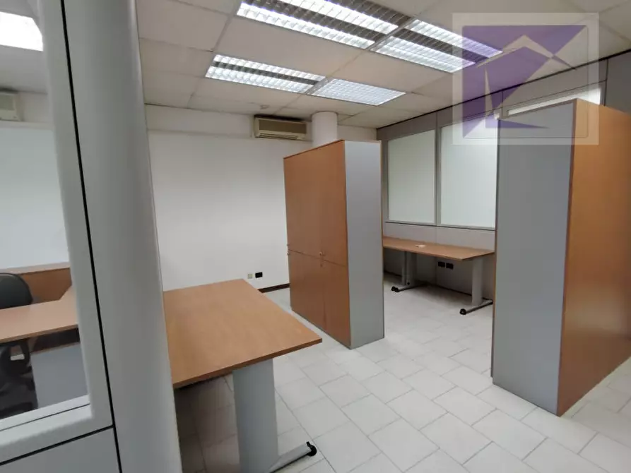 Immagine 7 di Ufficio in vendita  a Massanzago