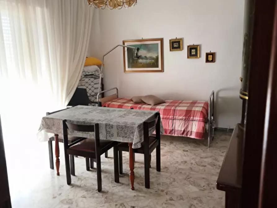 Immagine 3 di Appartamento in vendita  in Piazza Pincerna, 1 a Andria