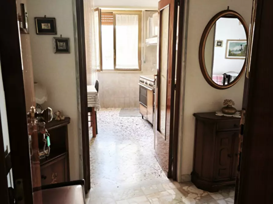 Immagine 3 di Appartamento in vendita  in Piazza Pincerna, 1 a Andria