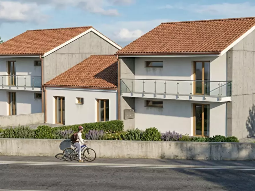 Immagine 1 di Casa trifamiliare in vendita  a Castelfranco Veneto