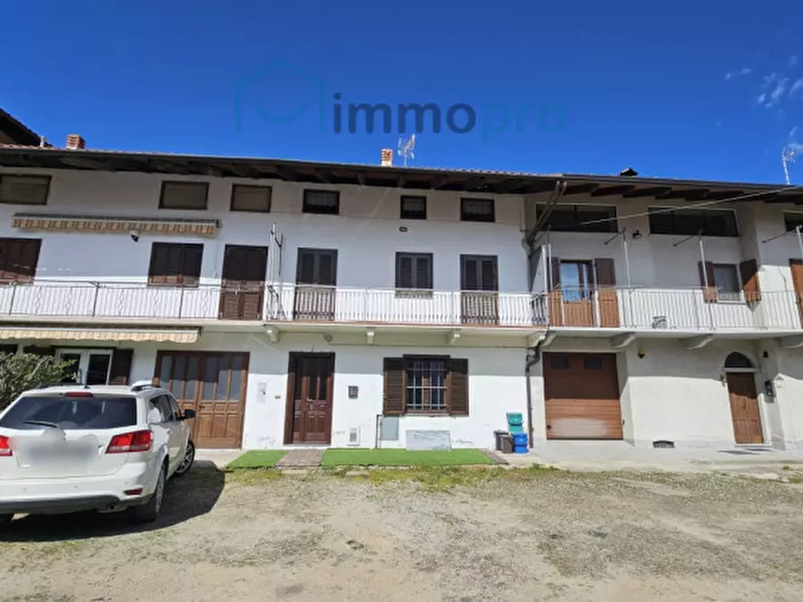 Immagine 1 di Casa indipendente in vendita  in Via Cesare Battisti, 13 a Favria