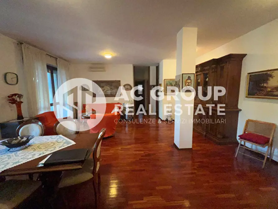 Immagine 4 di Appartamento in vendita  in Via Varese a Saronno