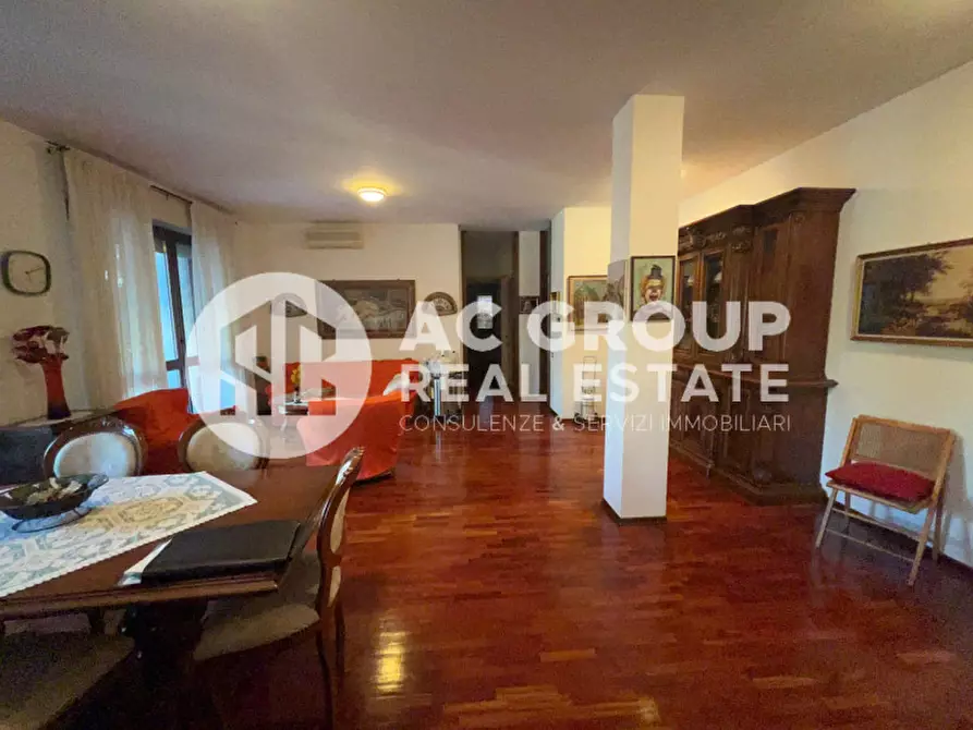 Immagine 5 di Appartamento in vendita  in Via Varese a Saronno