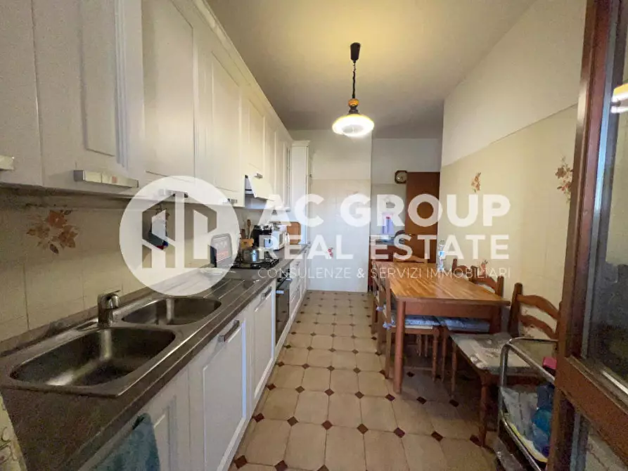 Immagine 11 di Appartamento in vendita  in Via Varese a Saronno