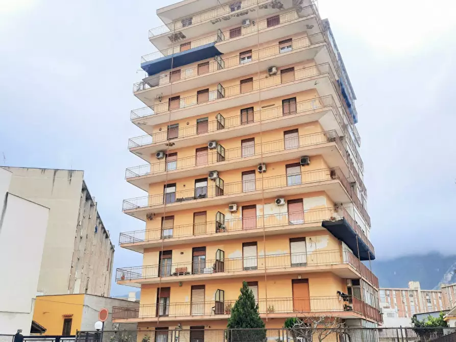 Immagine 2 di Appartamento in vendita  in Via Sperone a Palermo
