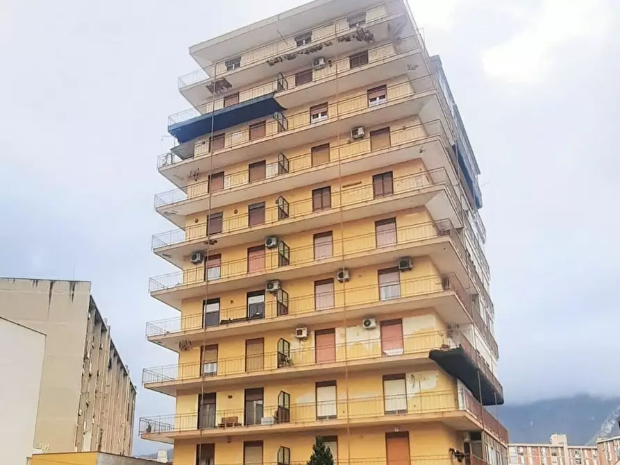 Immagine 3 di Appartamento in vendita  in Via Sperone a Palermo