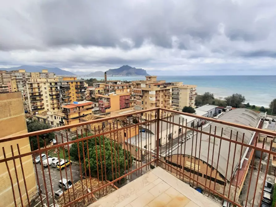 Immagine 16 di Appartamento in vendita  in Via Sperone a Palermo