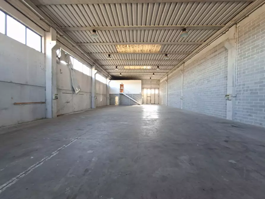Immagine 4 di Capannone industriale in vendita  in via Leonardo da Vinci a Este