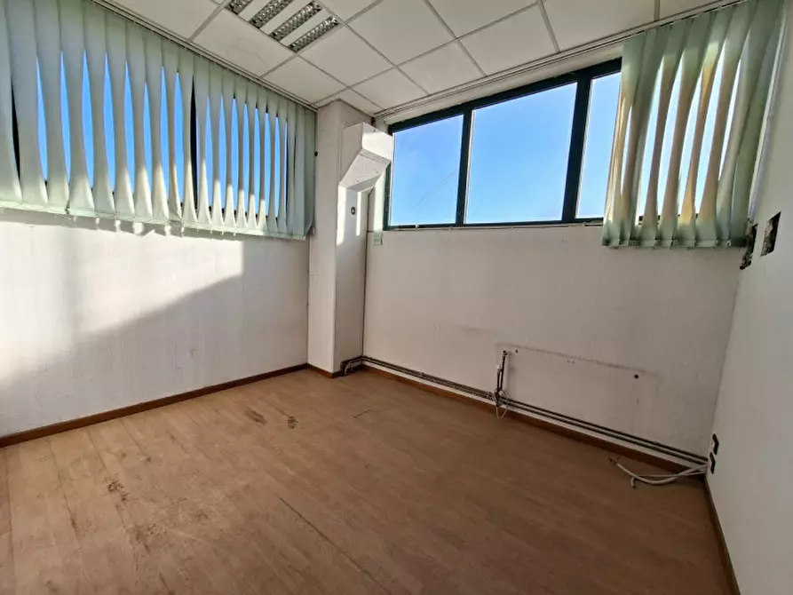 Immagine 5 di Capannone industriale in vendita  in via Leonardo da Vinci a Este