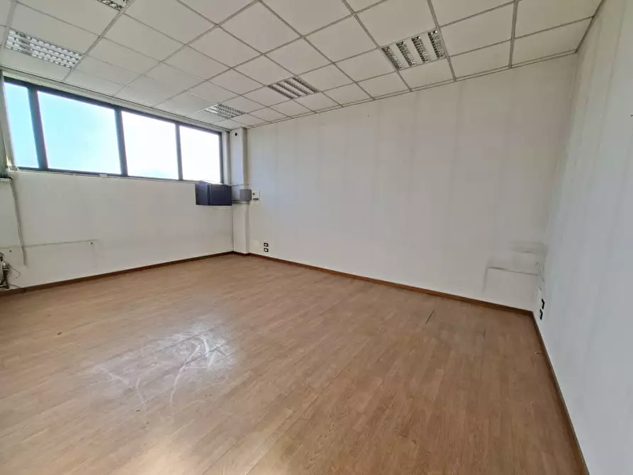 Immagine 7 di Capannone industriale in vendita  in via Leonardo da Vinci a Este