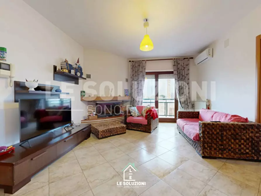 Immagine 2 di Appartamento in vendita  in Via Conversano a Castellana Grotte