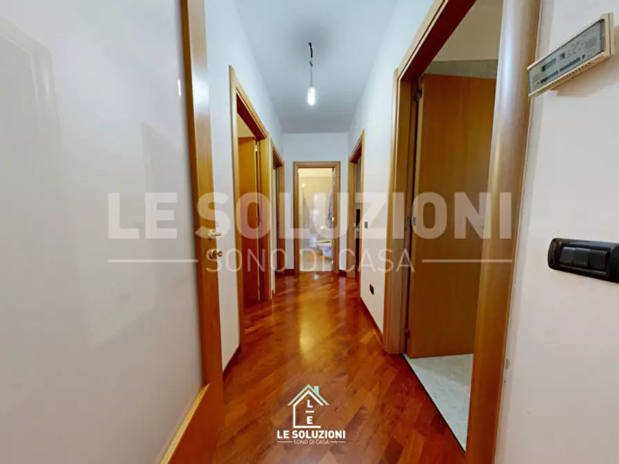 Immagine 10 di Appartamento in vendita  in Via Conversano a Castellana Grotte