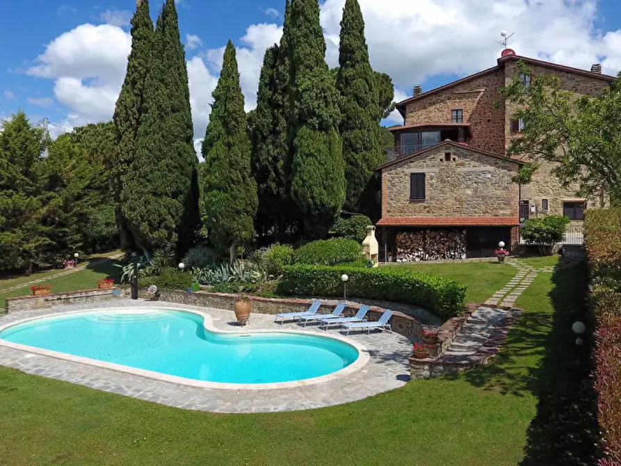 Immagine 1 di Casa indipendente in vendita  in Via Cappuccini, 5 a Passignano Sul Trasimeno