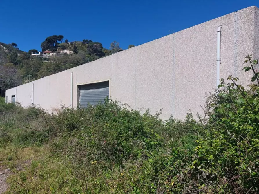 Immagine 2 di Capannone industriale in vendita  in Via Torrente Trapani, Messina ME, Italia a Messina