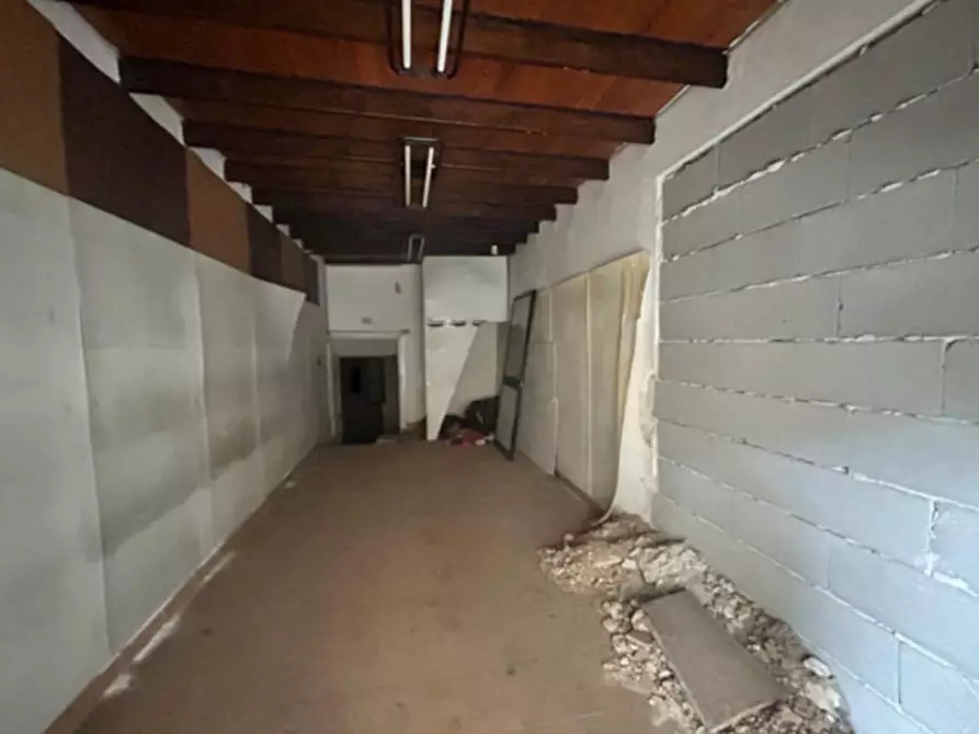 Immagine 3 di Magazzino in vendita  in Via Giuseppe Garibaldi, 61, 90133 Palermo PA, Italia a Palermo