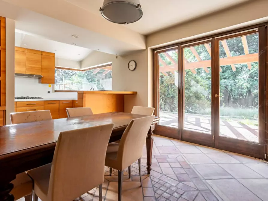 Immagine 2 di Villa in vendita  in Via Enrico Fermi, 20, 22070 Limido Comasco CO, Italia a Limido Comasco