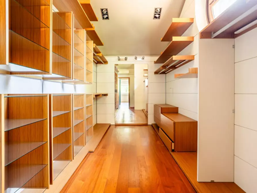 Immagine 7 di Villa in vendita  in Via Enrico Fermi, 20, 22070 Limido Comasco CO, Italia a Limido Comasco