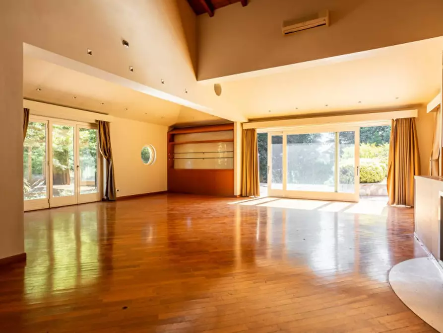 Immagine 8 di Villa in vendita  in Via Enrico Fermi, 20, 22070 Limido Comasco CO, Italia a Limido Comasco