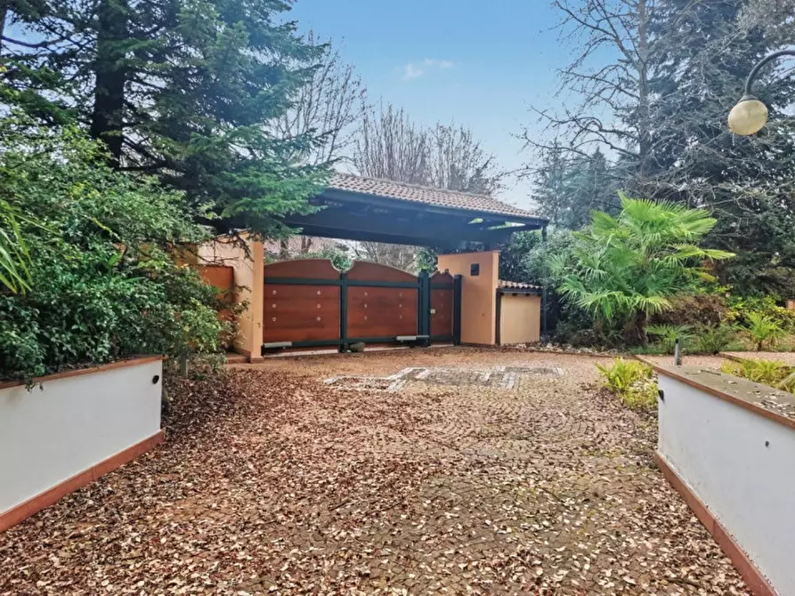 Immagine 10 di Villa in vendita  in Via Enrico Fermi, 20, 22070 Limido Comasco CO, Italia a Limido Comasco