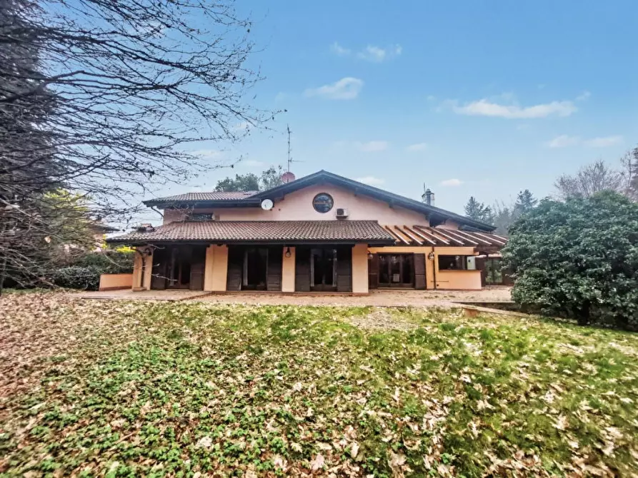 Immagine 11 di Villa in vendita  in Via Enrico Fermi, 20, 22070 Limido Comasco CO, Italia a Limido Comasco