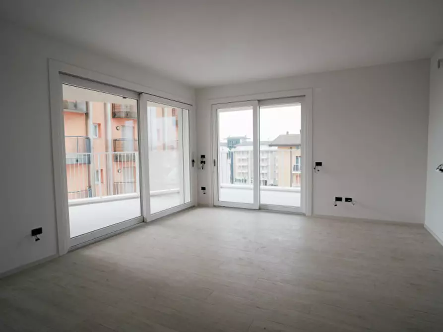 Immagine 12 di Appartamento in vendita  in via olanda 172 a Jesolo