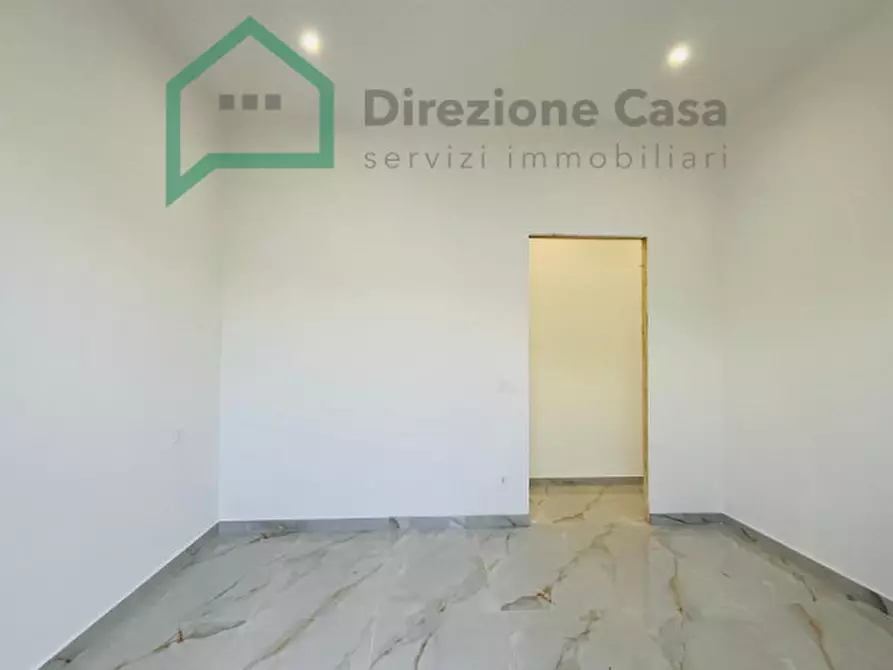 Immagine 15 di Appartamento in vendita  in CORSO MALTA a Napoli