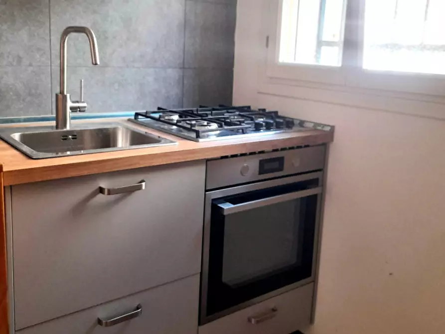 Immagine 4 di Palazzo in vendita  in san polo a Venezia