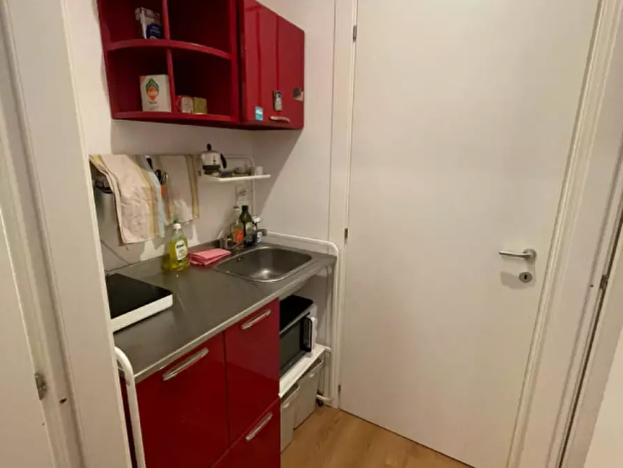 Immagine 5 di Camera in affitto  in Via Di San Quintino a Roma