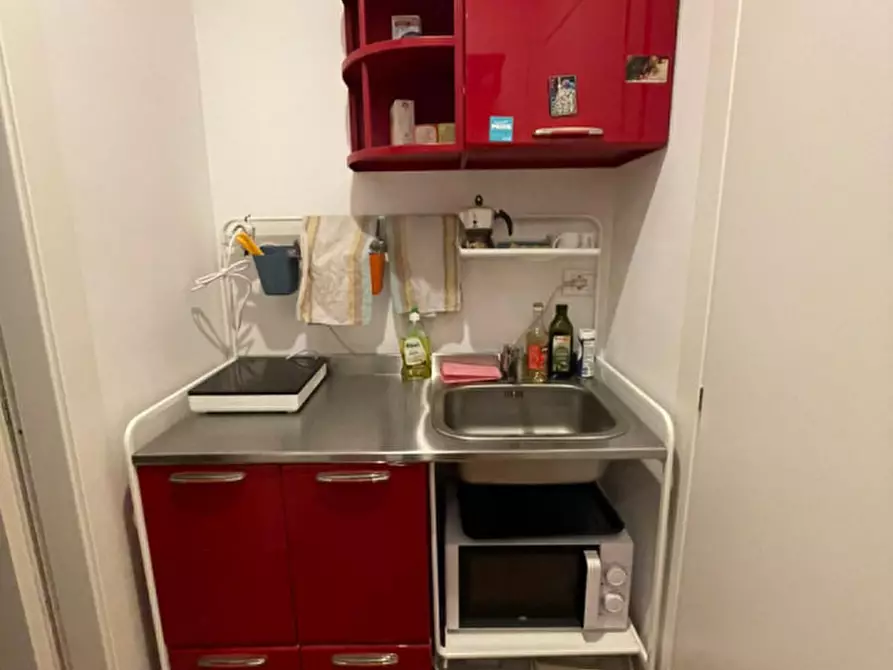 Immagine 6 di Camera in affitto  in Via Di San Quintino a Roma