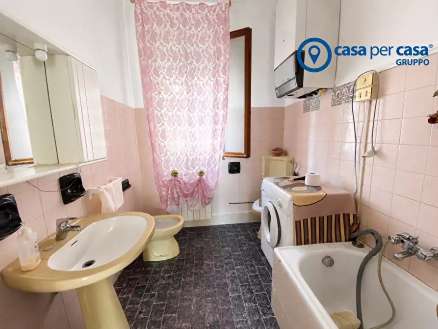 Immagine 13 di Appartamento in vendita  in Via Giulio Pastore a Porto Tolle