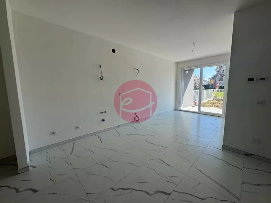 Immagine 6 di Appartamento in vendita  a San Mauro Pascoli