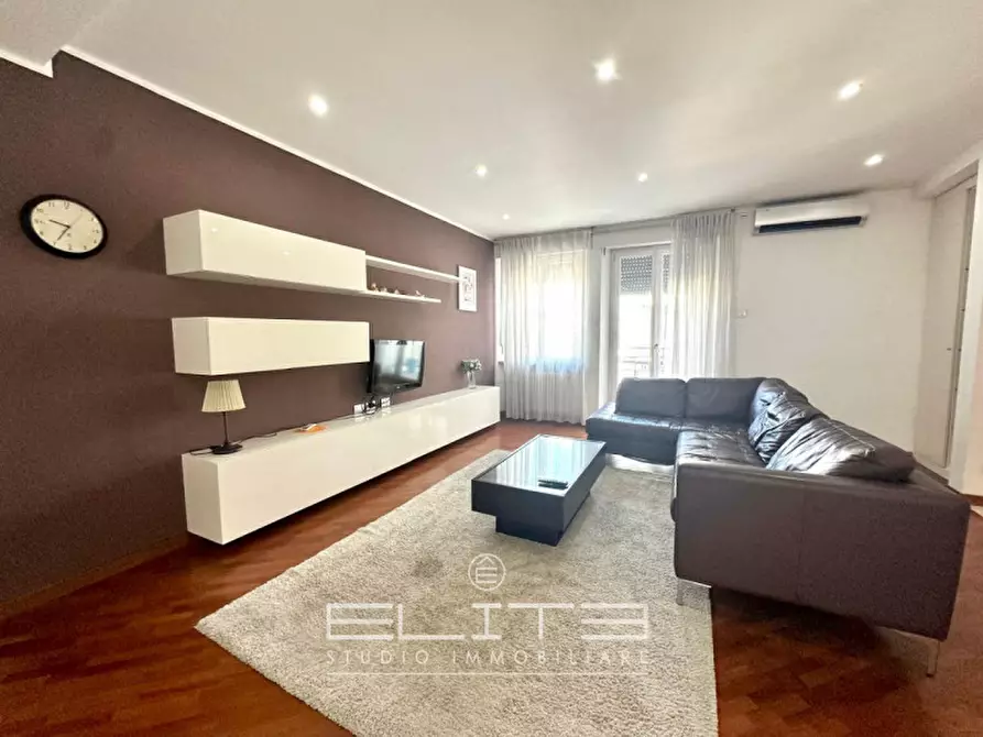 Immagine 3 di Appartamento in vendita  in Via Mario Torresi a Ancona