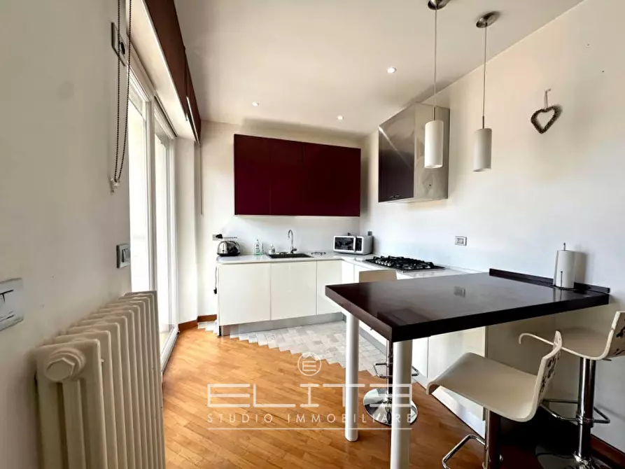 Immagine 4 di Appartamento in vendita  in Via Mario Torresi a Ancona