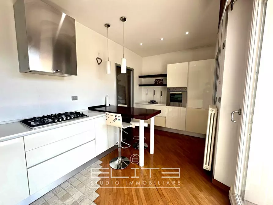 Immagine 5 di Appartamento in vendita  in Via Mario Torresi a Ancona